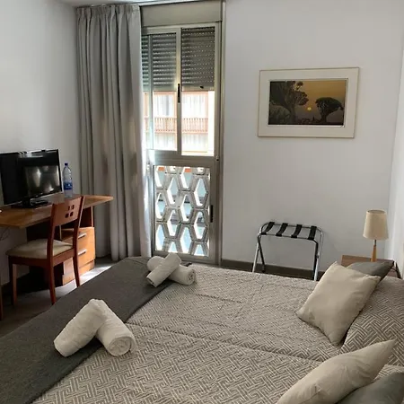 Mhc Arenales Hotel