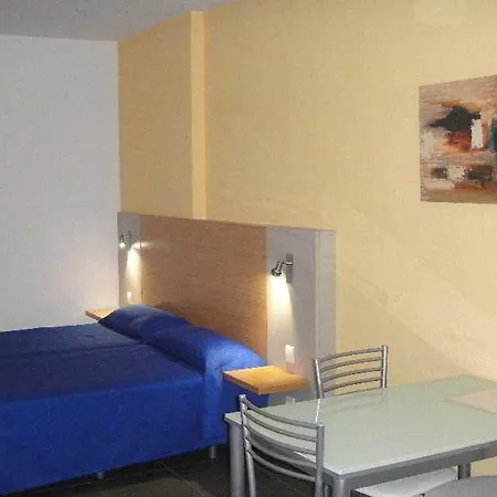 Mhc Arenales 2* Las Palmas de Gran Canaria
