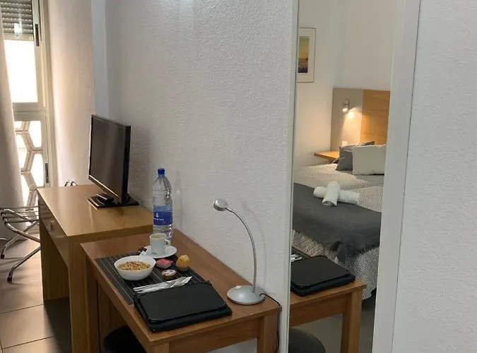 Mhc Arenales Hotel 3*