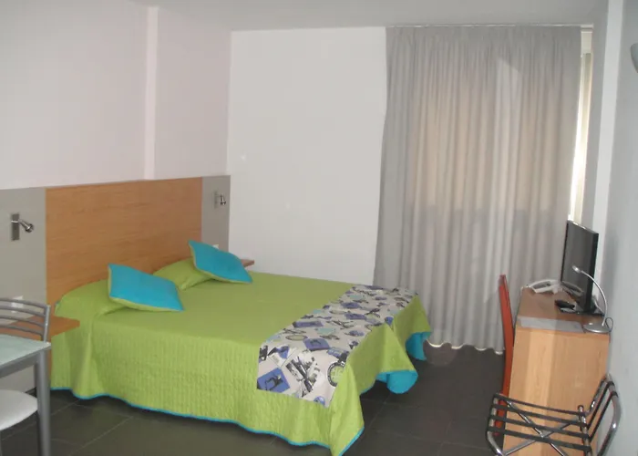 Mhc Arenales Hotel 3*