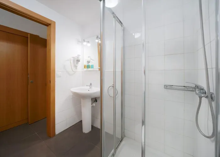 Mhc Arenales Hotel 3*